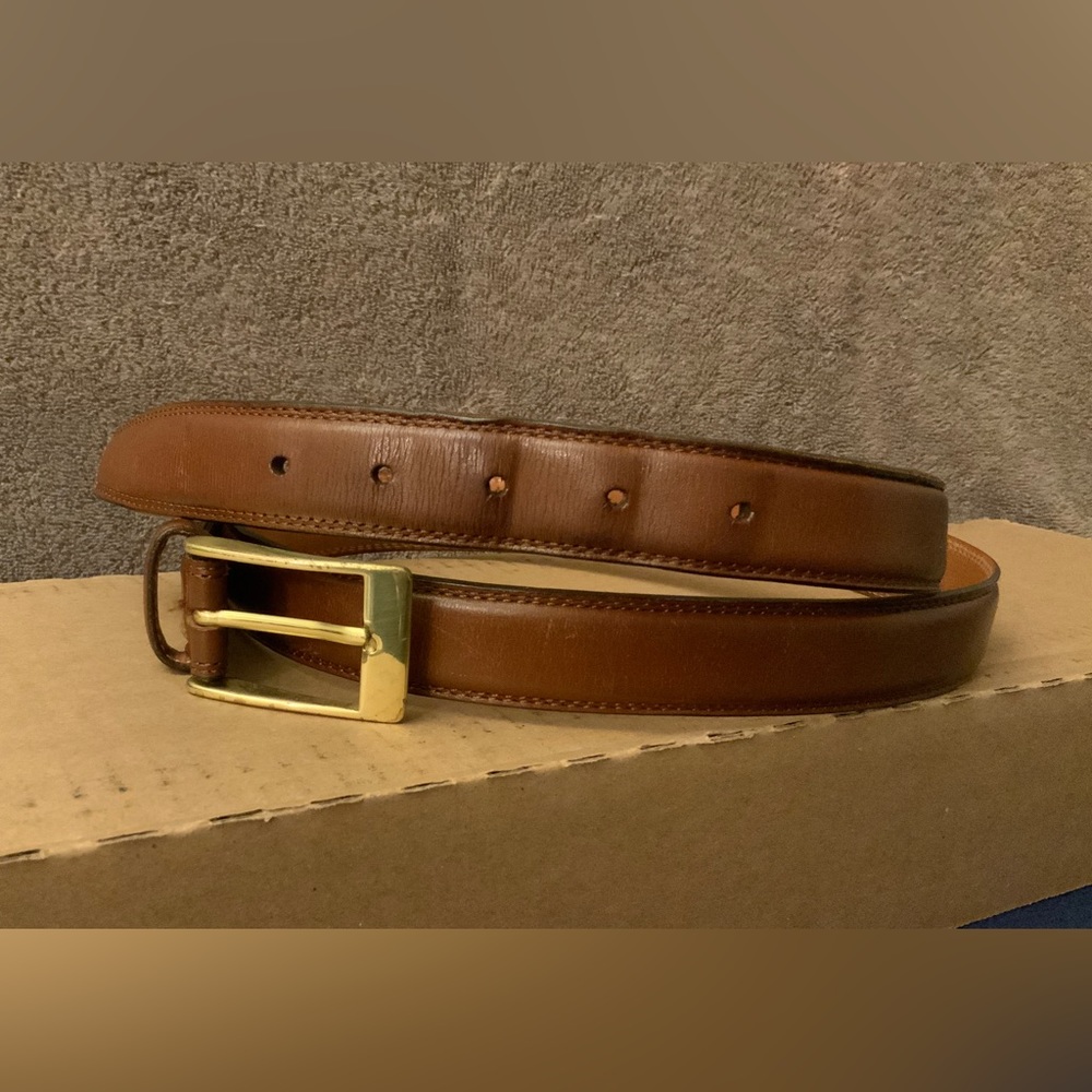 HIGH QUALITY ITALIAN LEATHER BELT. Used cond.